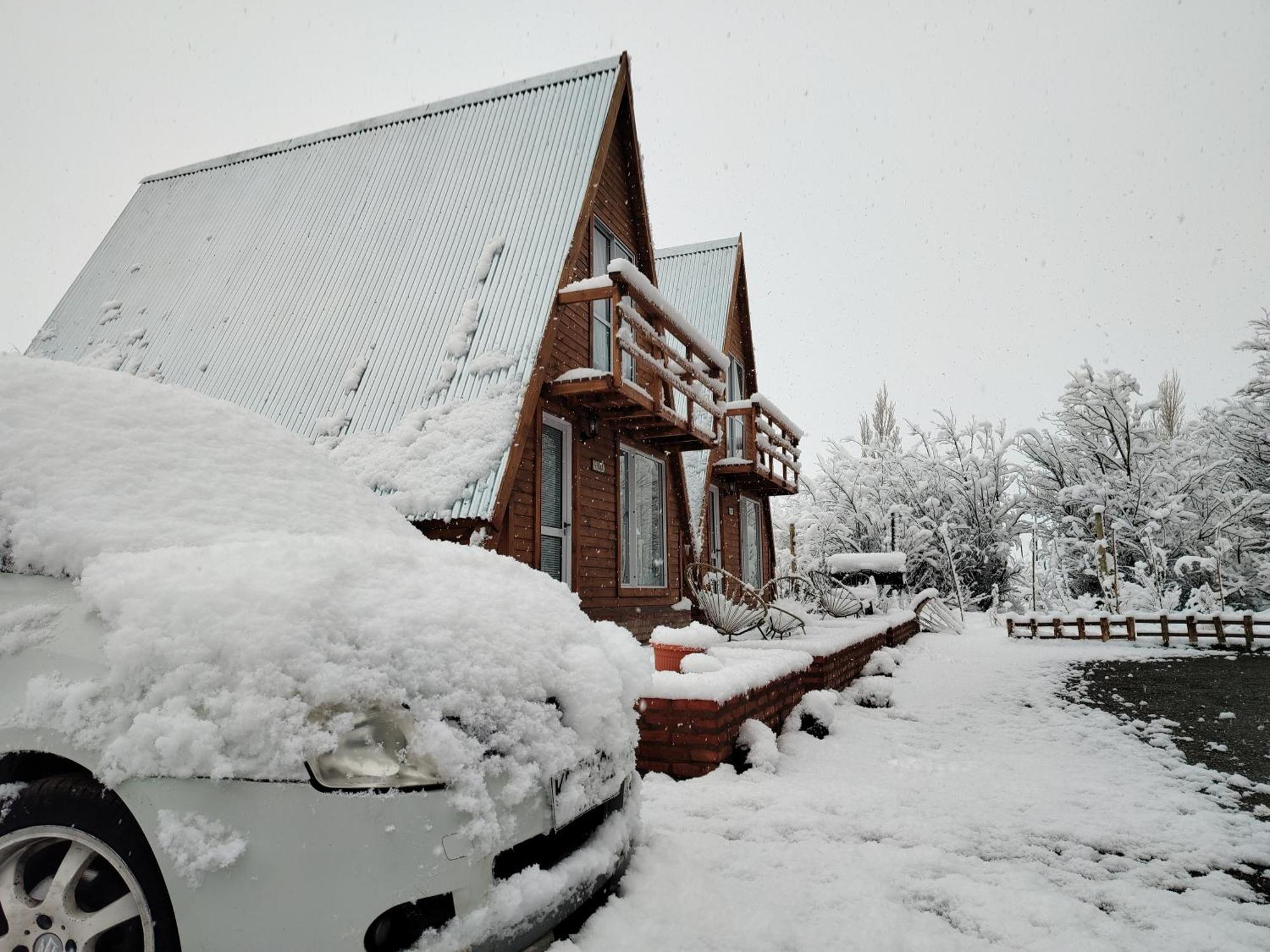 Cabanas Alpinas Alumine เปริโต โมเรโน ภายนอก รูปภาพ