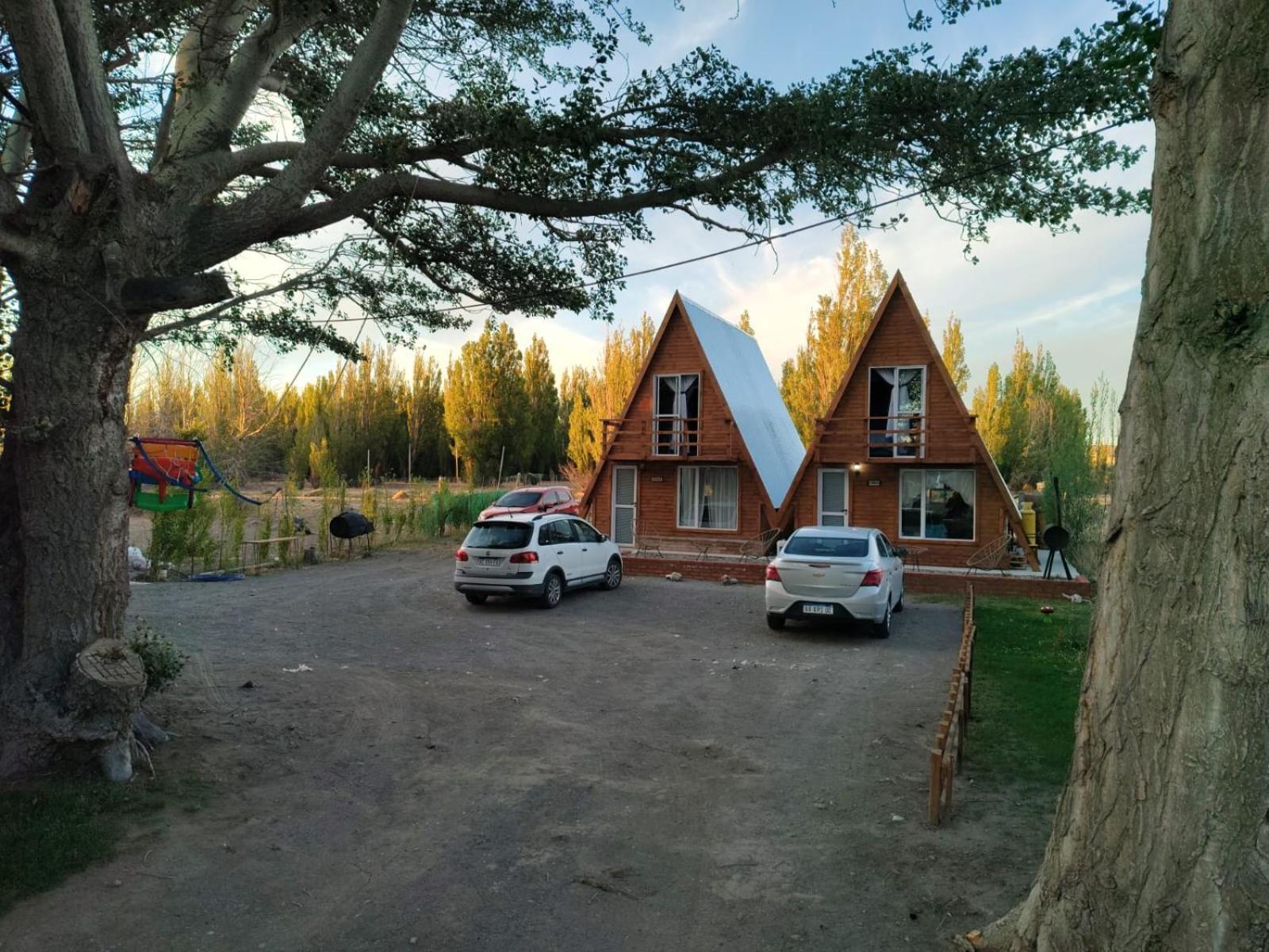 Cabanas Alpinas Alumine เปริโต โมเรโน ภายนอก รูปภาพ