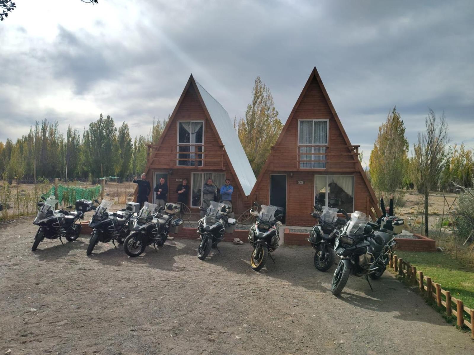 Cabanas Alpinas Alumine เปริโต โมเรโน ภายนอก รูปภาพ